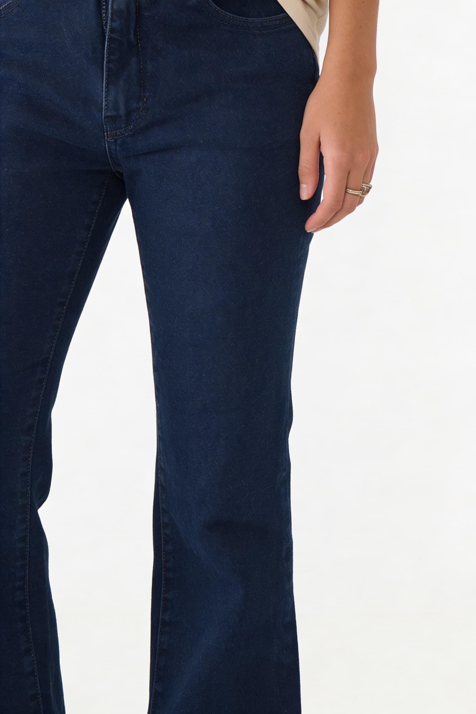 PN1621 - PANTALON FLARE ABANTOS