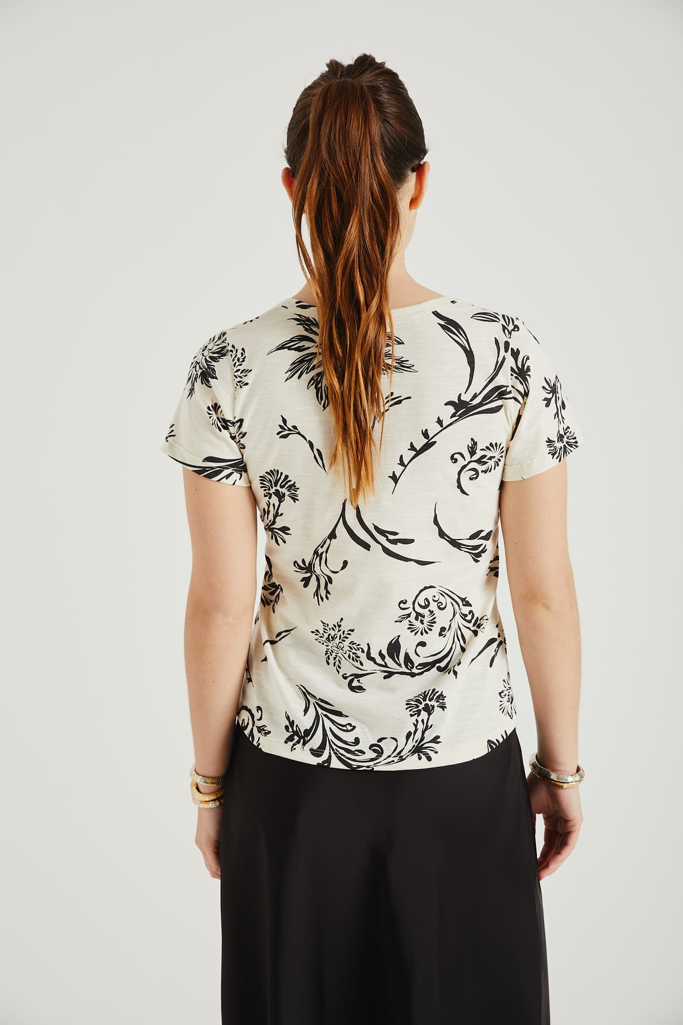 RN1530 - REMERA SHONA
