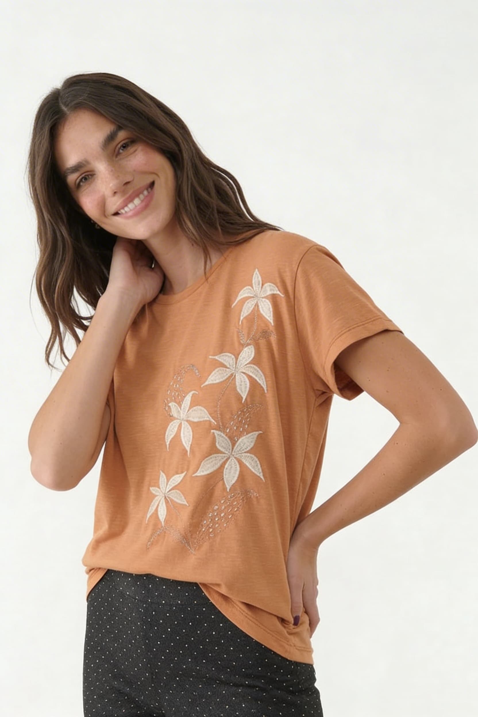 RN1614 - REMERA NIEVES