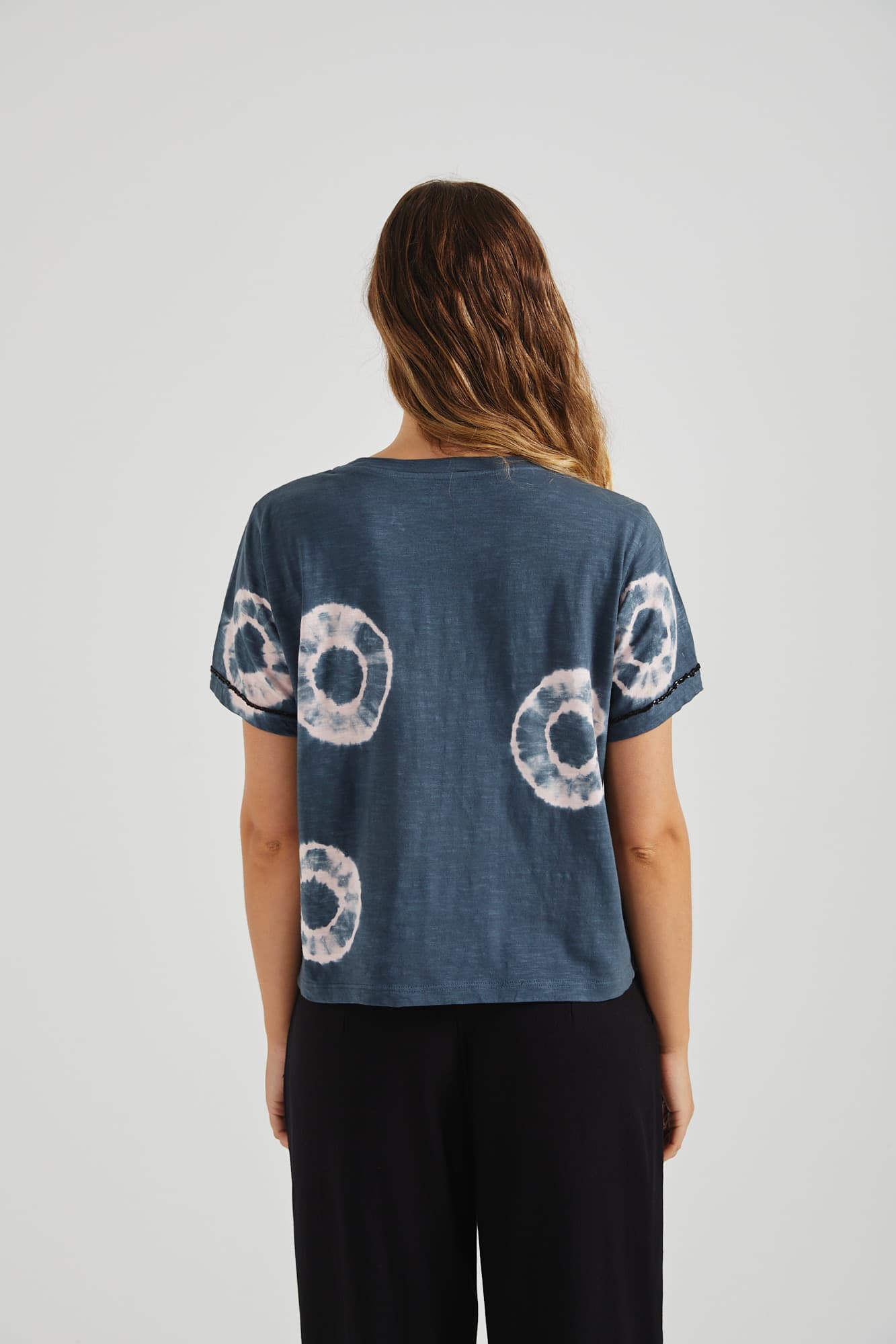 RI2613 - REMERA HUNT