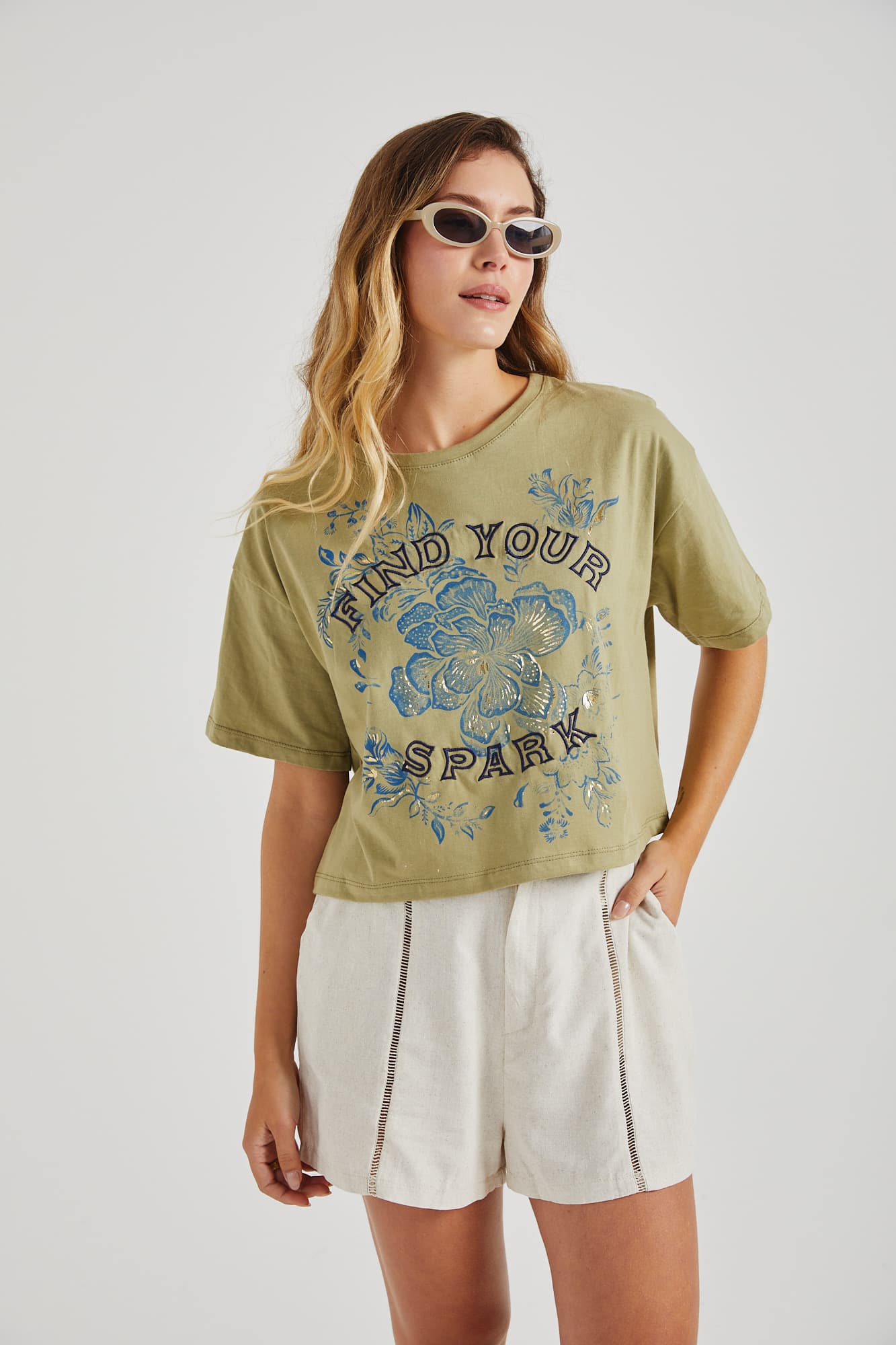 RN1519 - REMERA SPARK