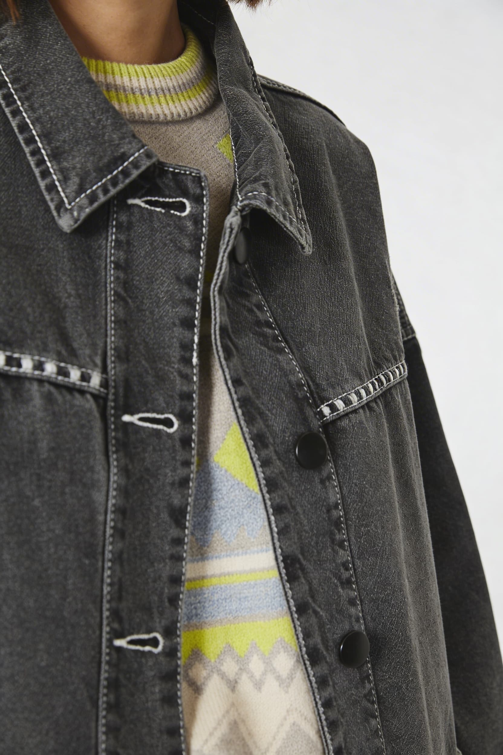 JN1507 - CHAQUETA OXEN