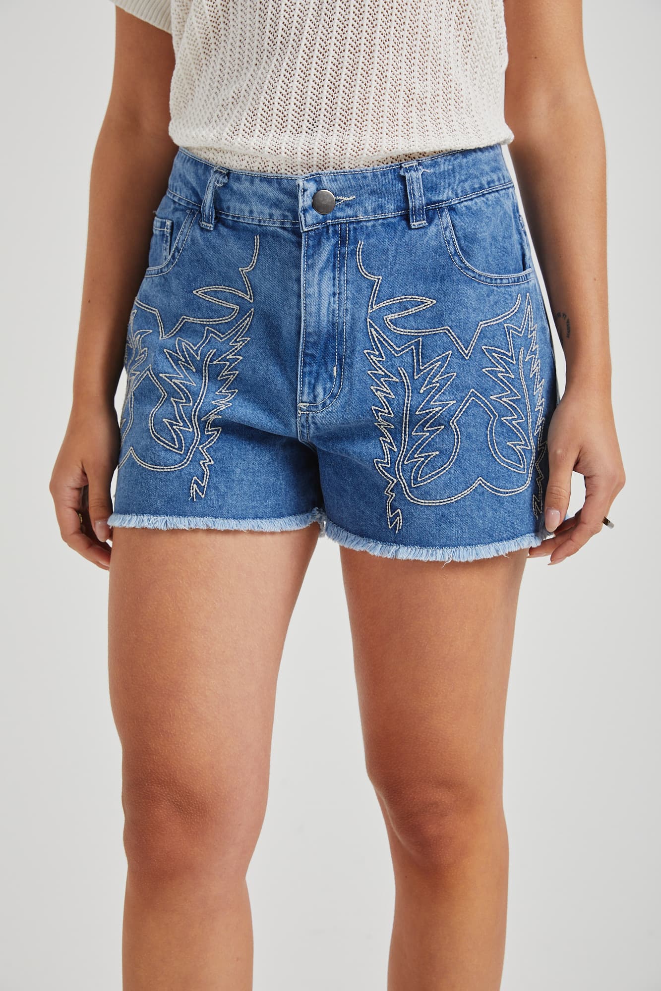 PN2623 - SHORT TOMILLO 