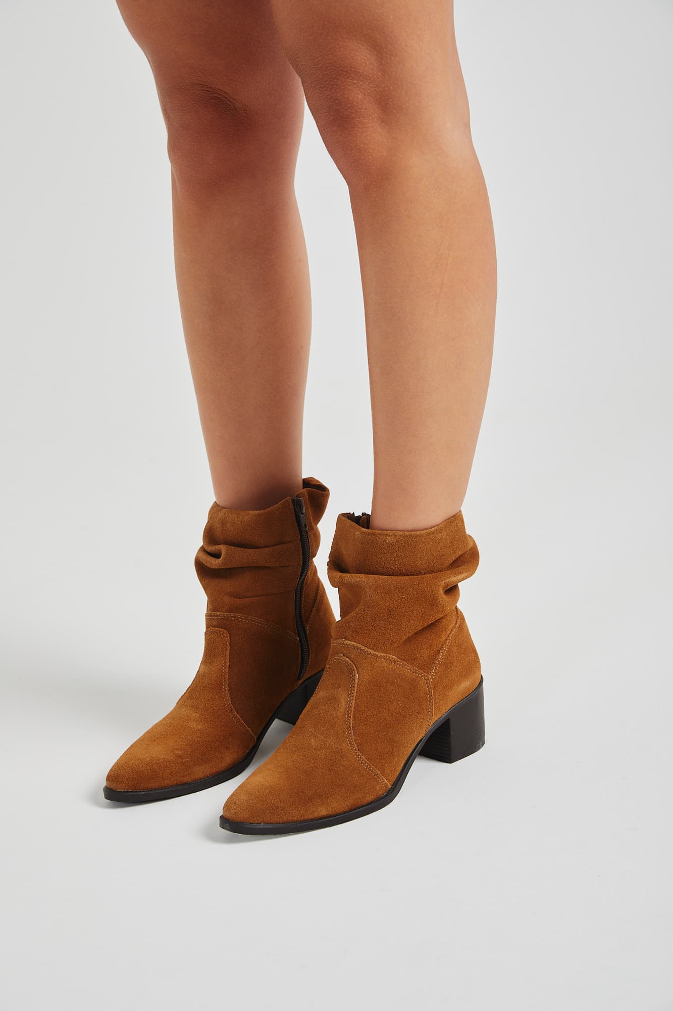 ZB1512 - BOTA OLEN