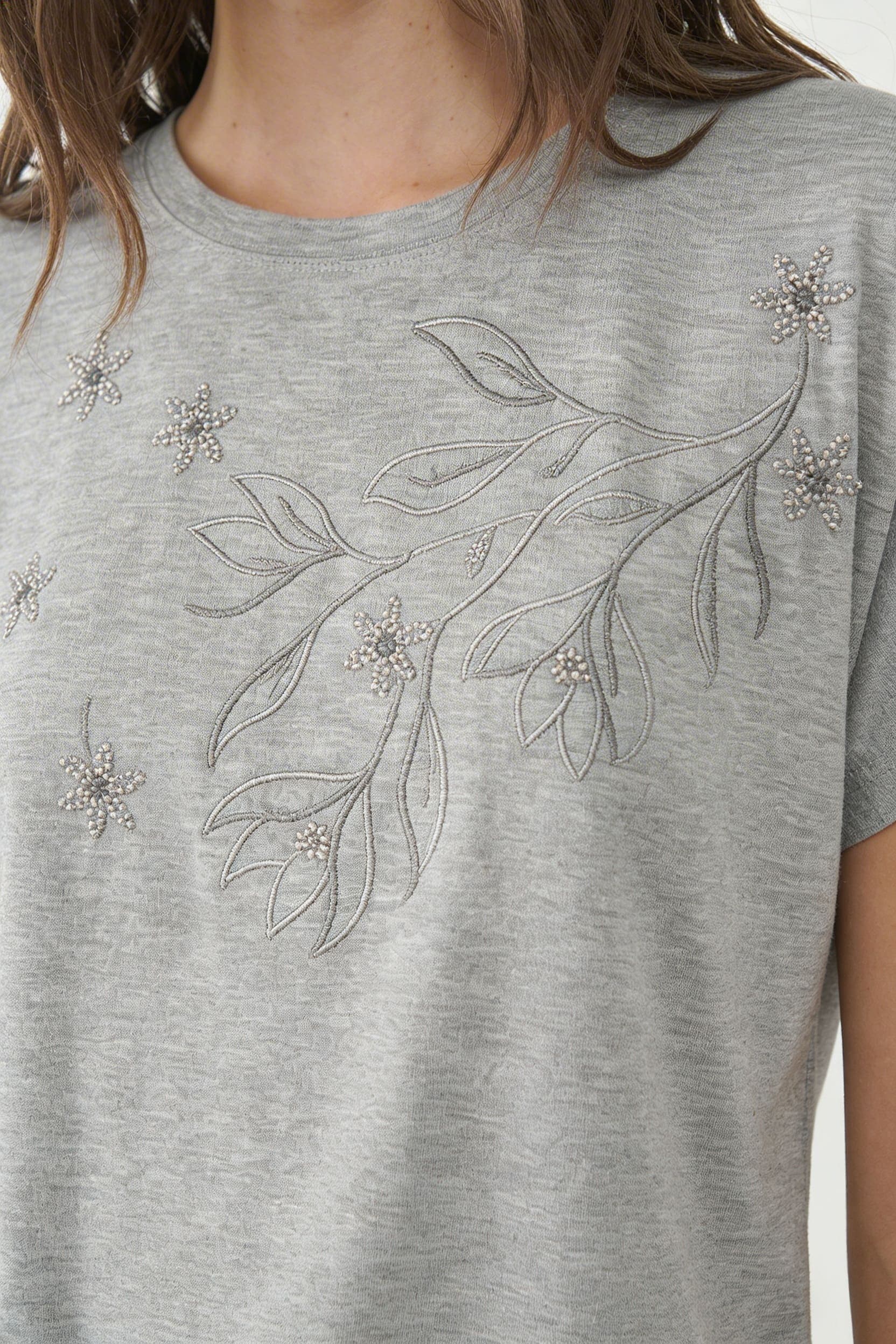 RN1651 - REMERA RAINIER