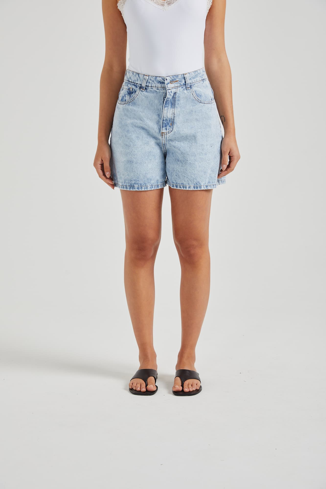 PN2625 - SHORT ALCEA