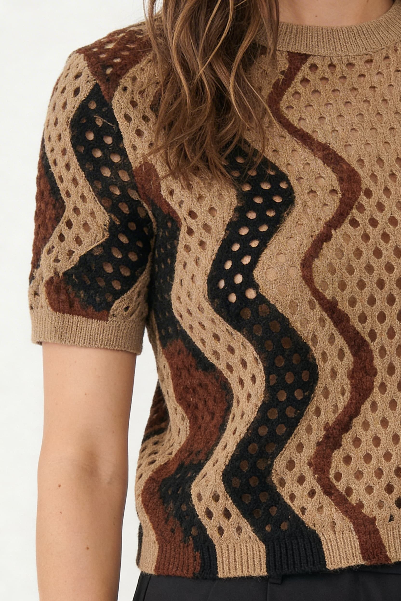 RC2604 - REMERA TEJIDA TAYLOR