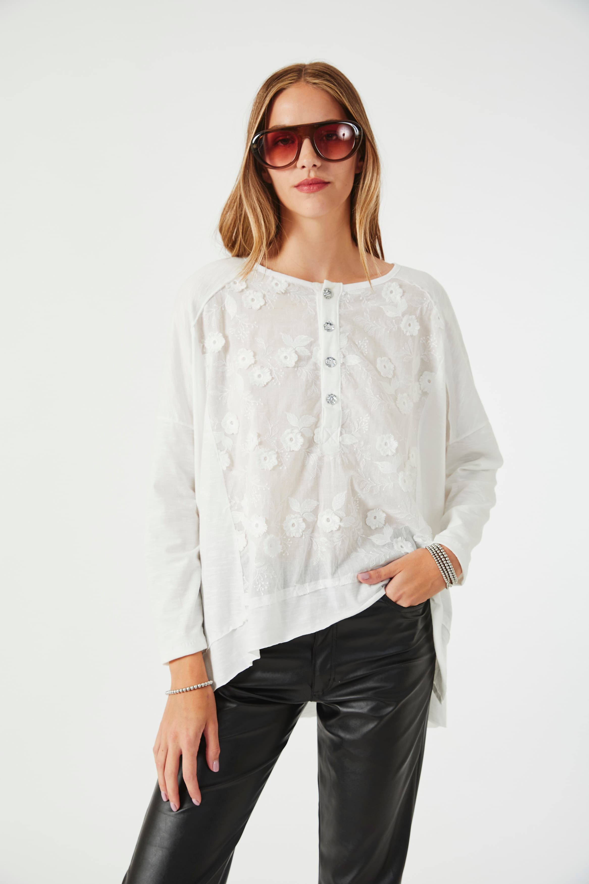 RN1527 - REMERA ANGERA