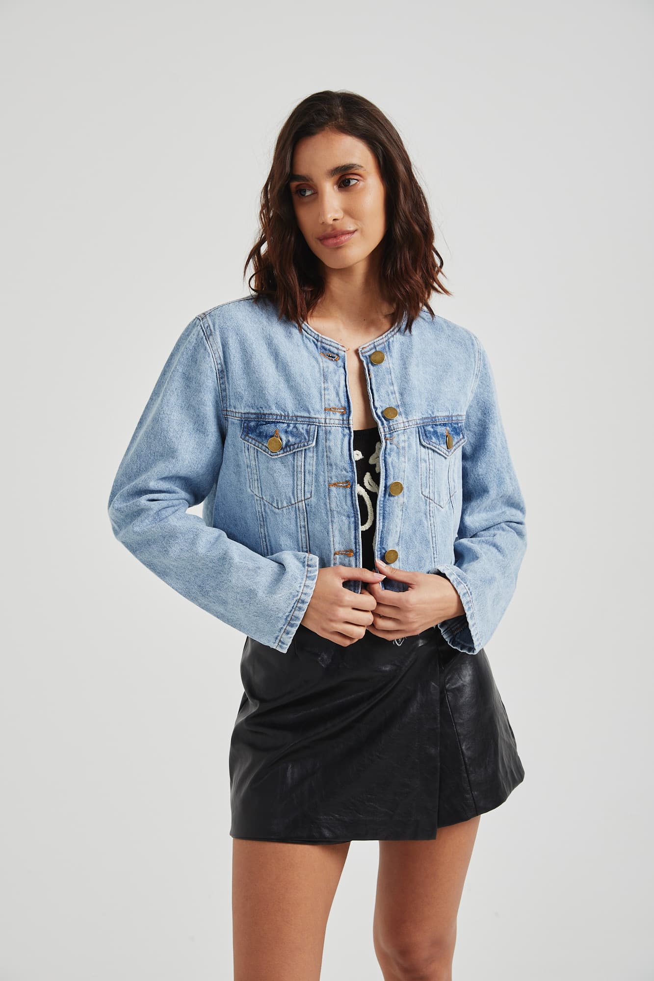 JN2612 - CAMPERA ALISO