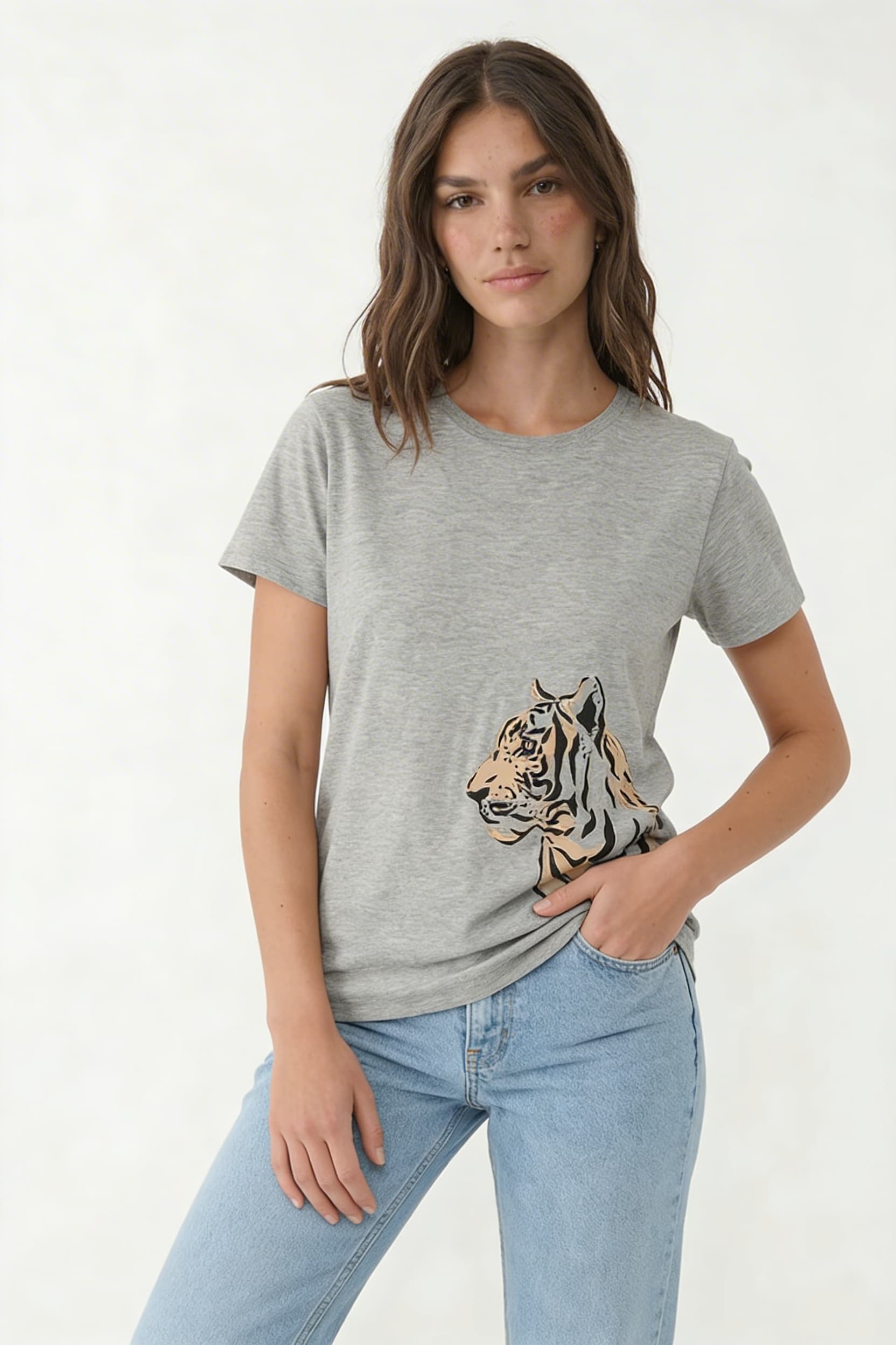 RN2662 - REMERA ABELIA 