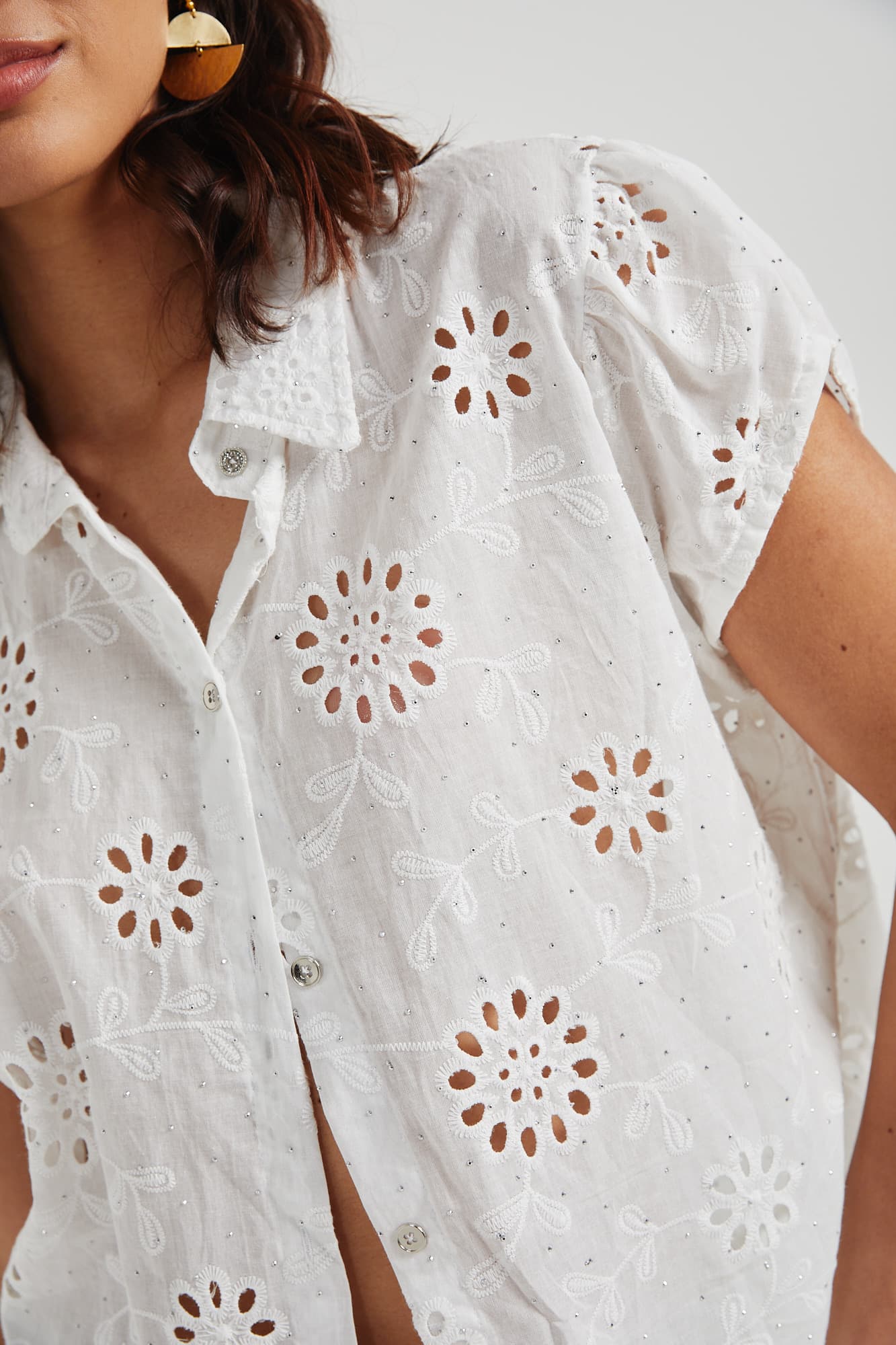 CN2606 - CAMISA AZUCENA