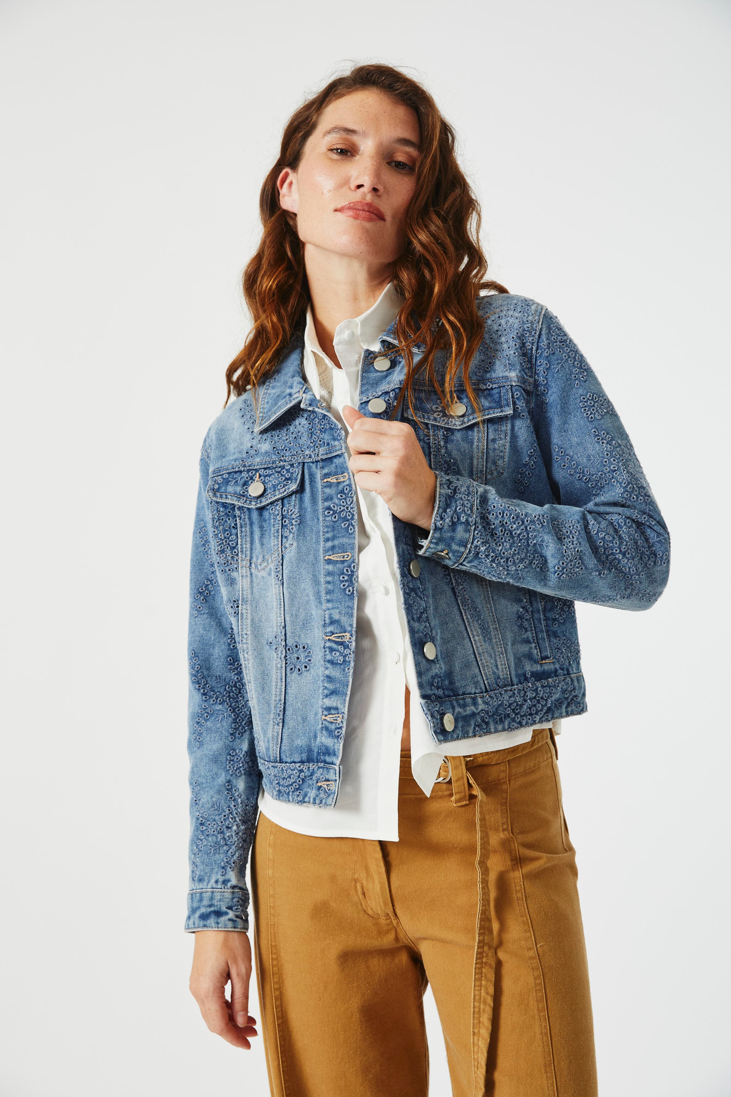 JC1507 - CHAQUETA DANLAS