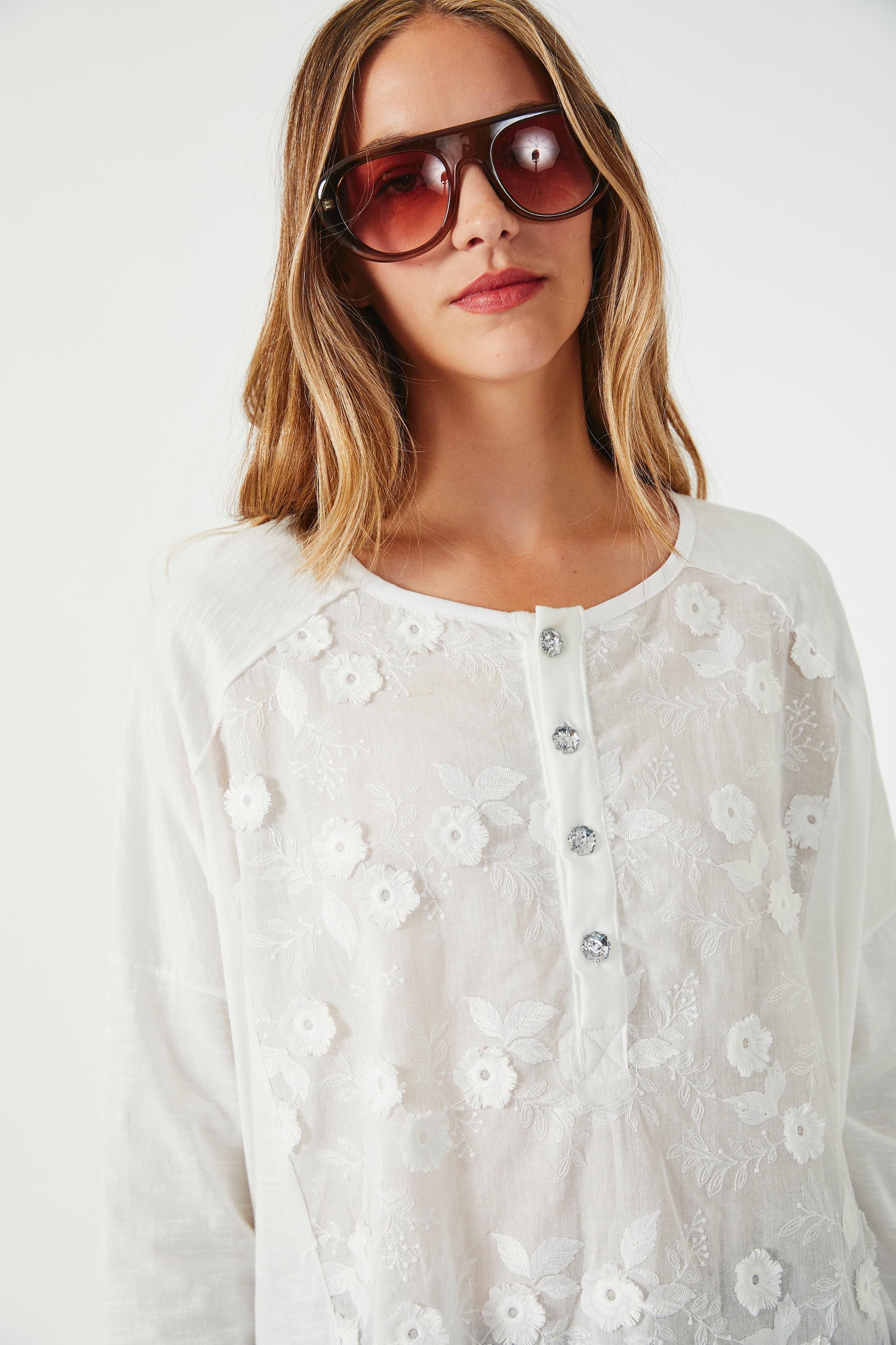 RN1527 - REMERA ANGERA