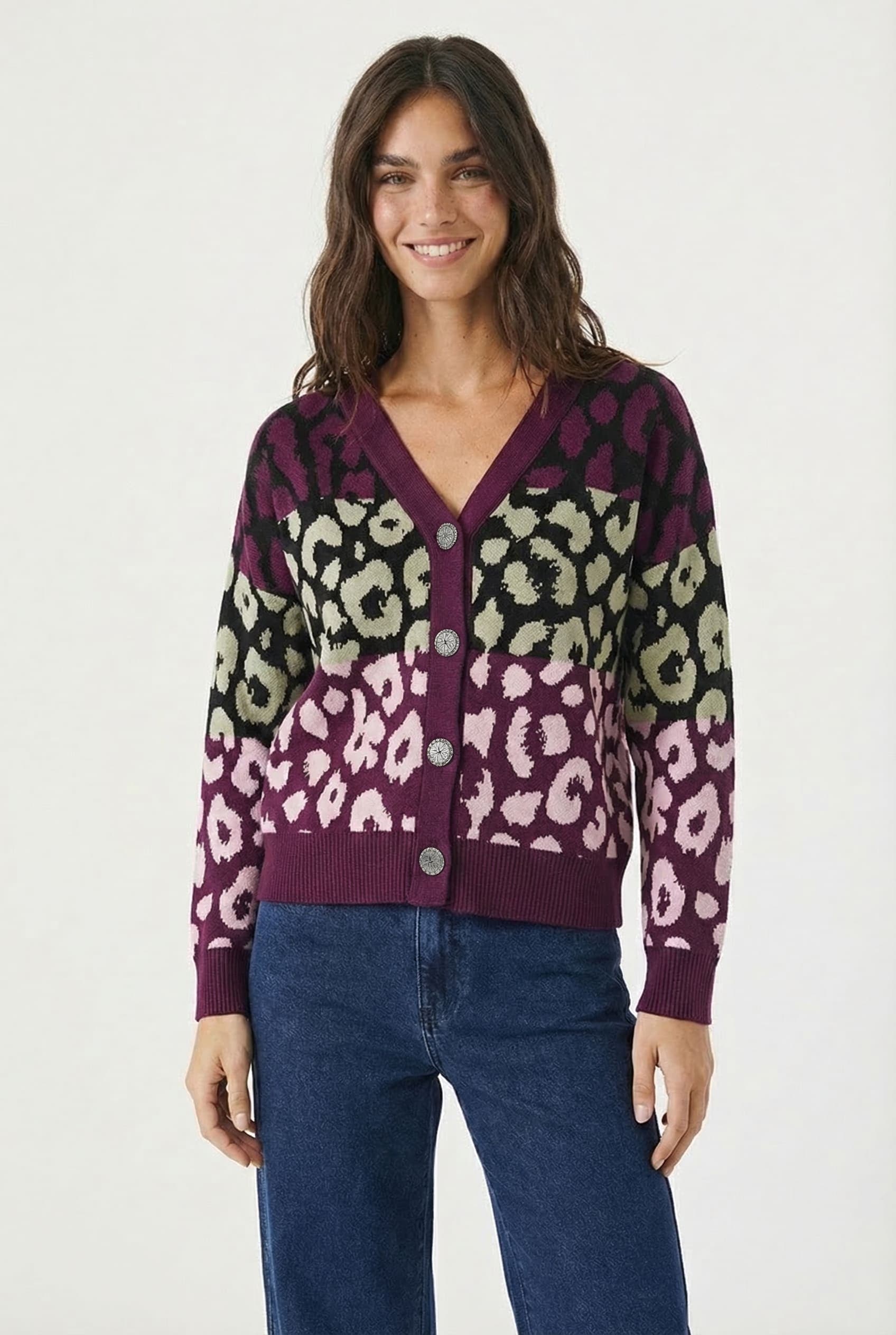 SN1516 - CARDIGAN BUSH