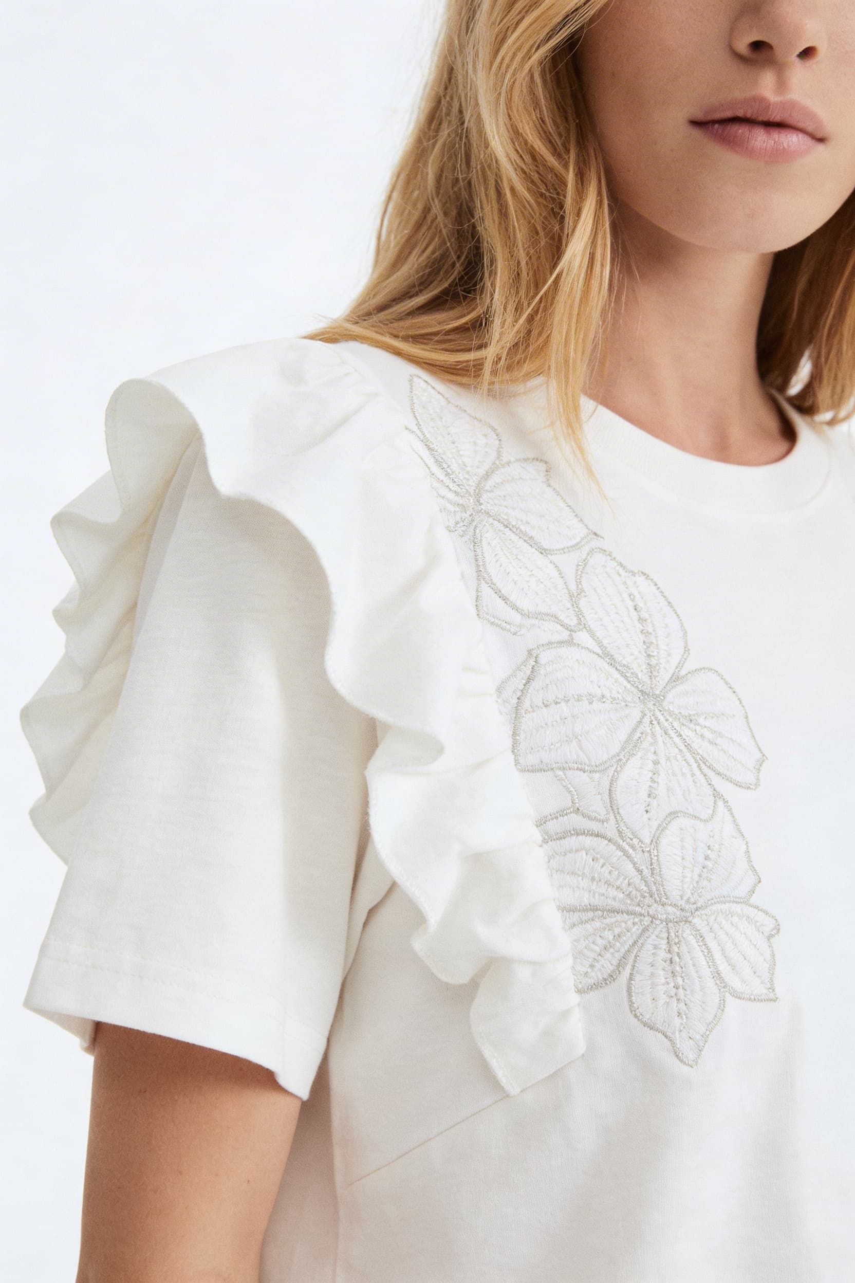 RN1607 - REMERA CARPATOS