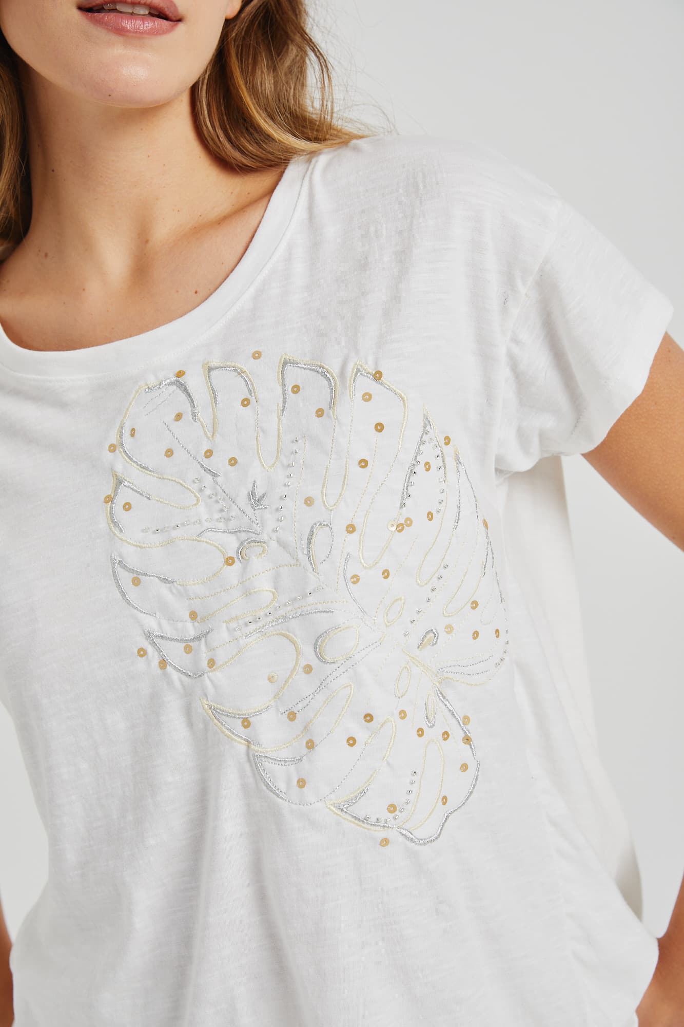 RN2657 - REMERA AZAHAR