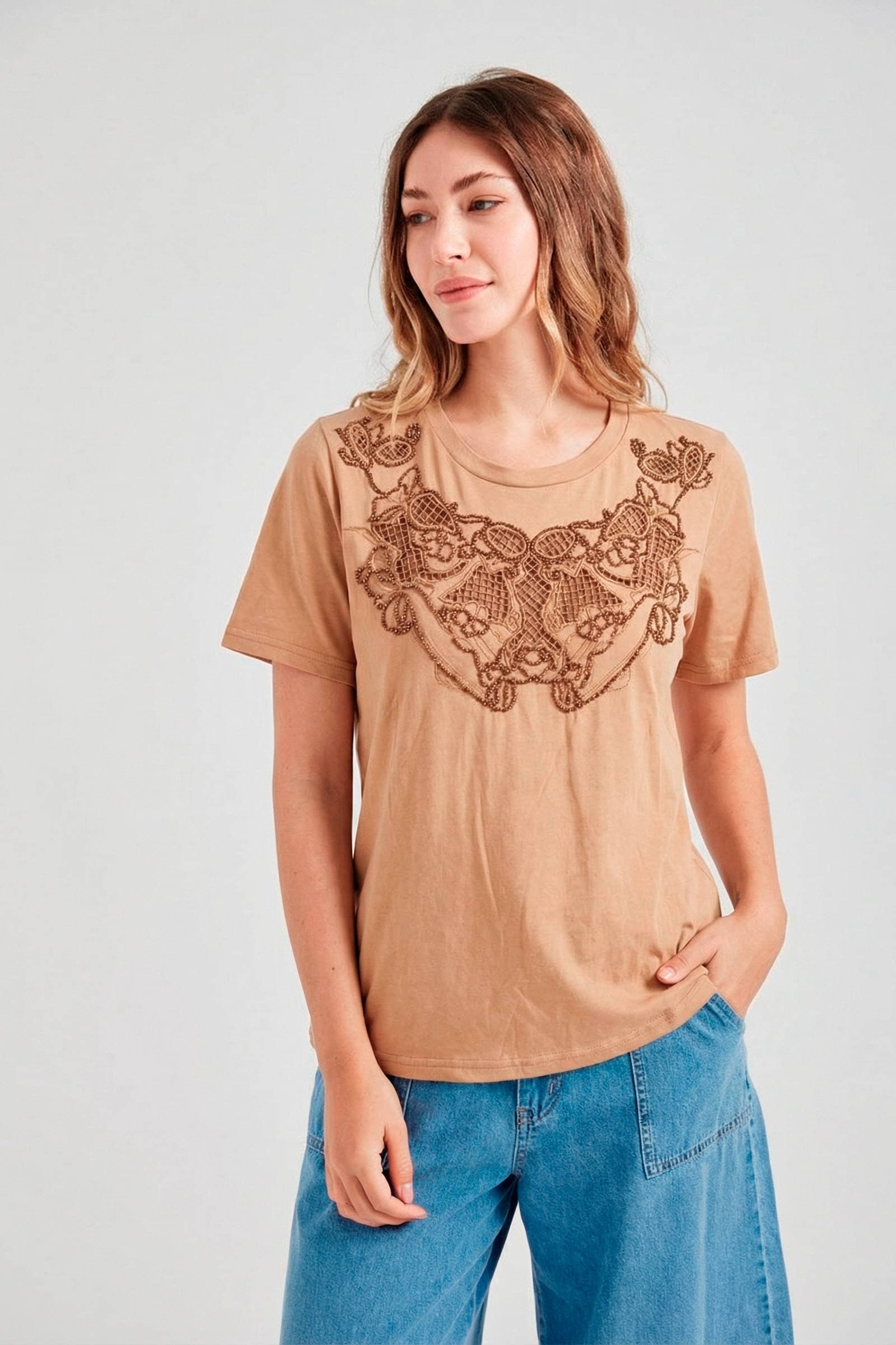 RC2610 - REMERA MERCI