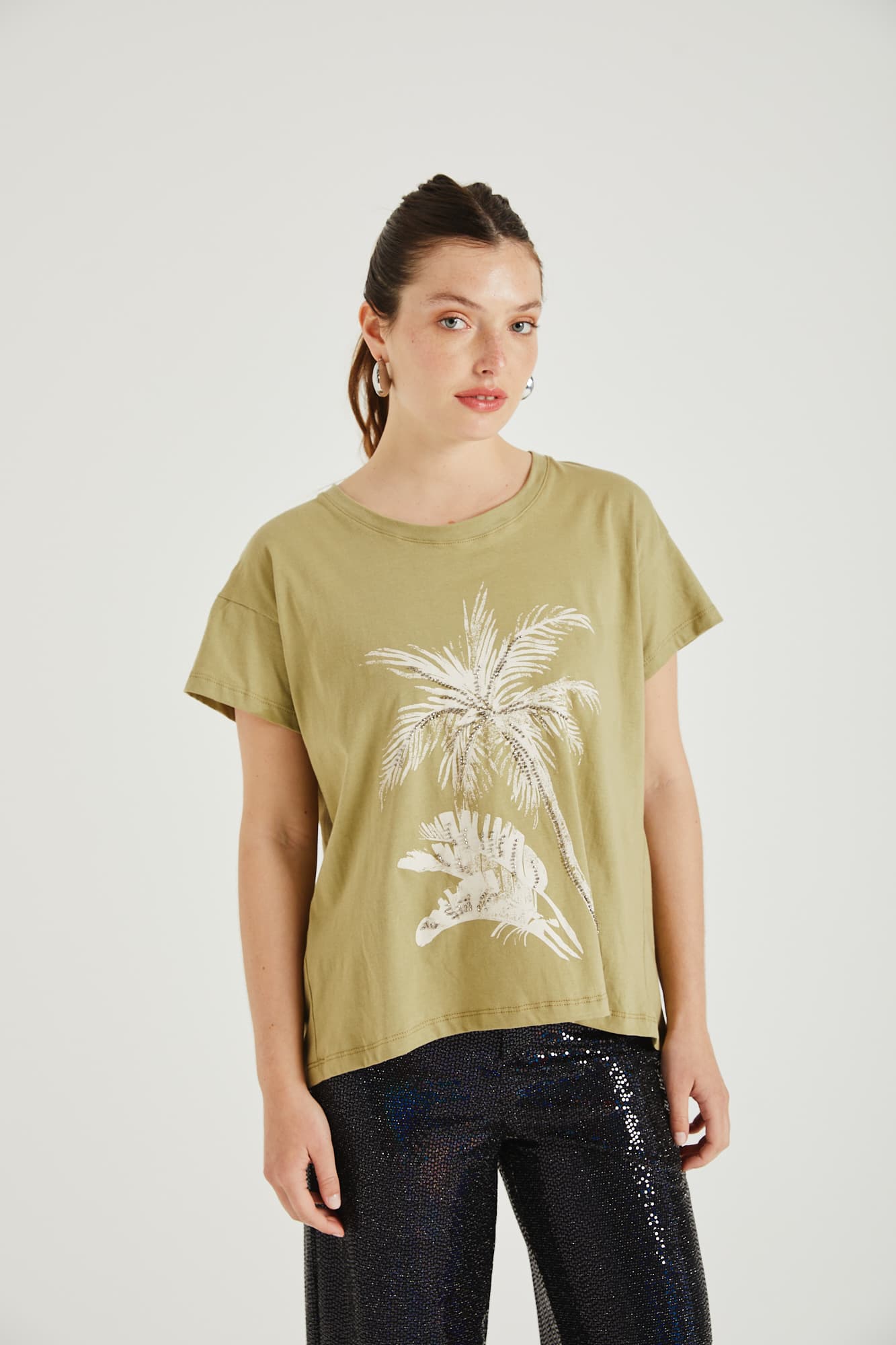 RN2622 - REMERA PARAISO