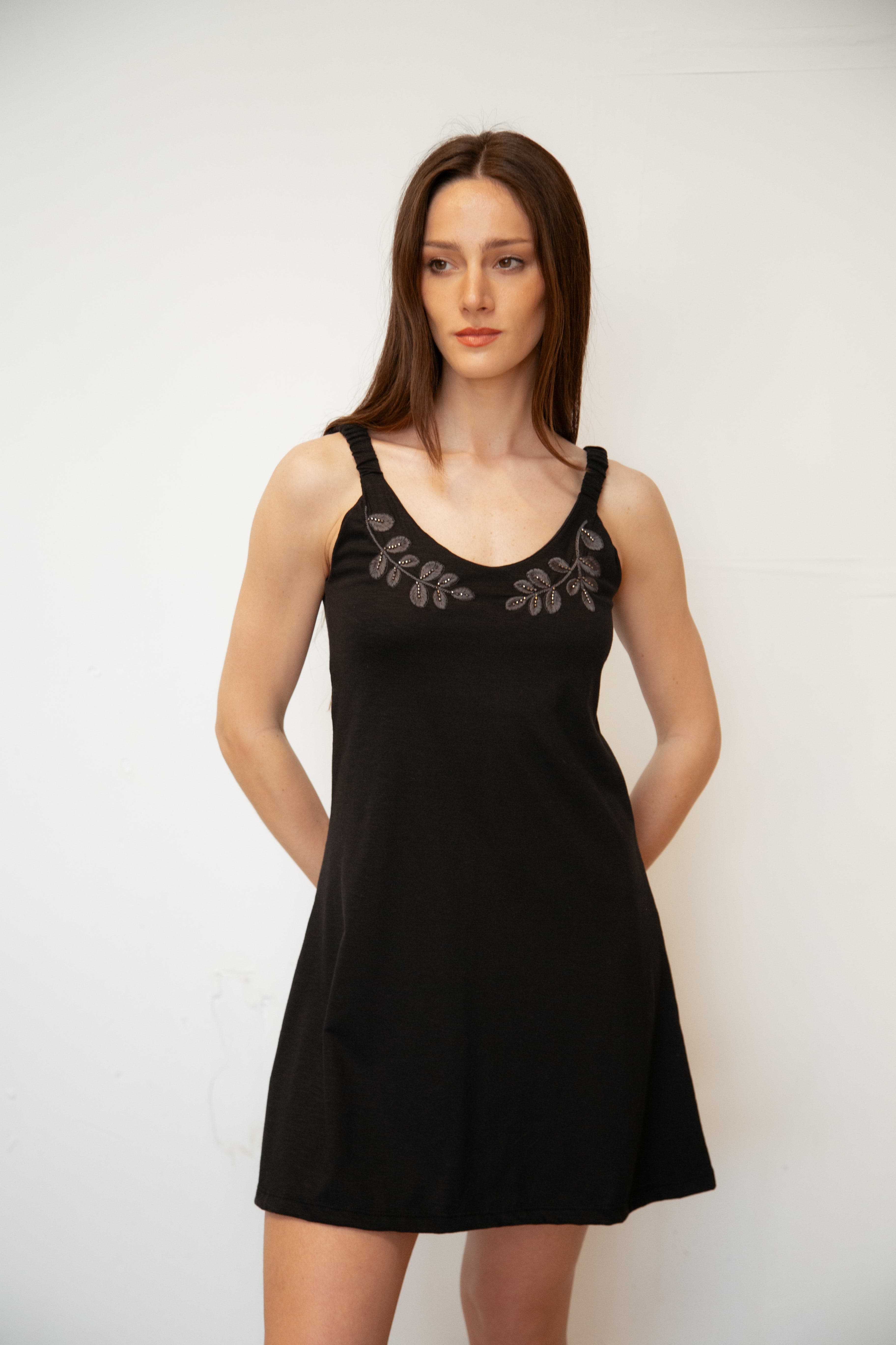 VN2634 - VESTIDO EBANO