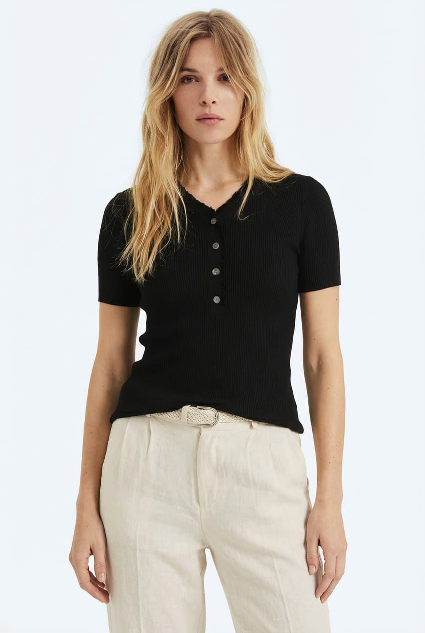 RC2605 - REMERA TEJIDA AVI