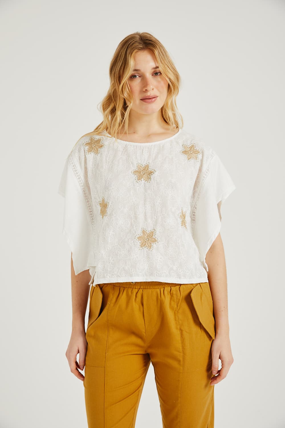 RN2676 - REMERA DALIA